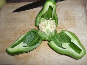 Slicing bell peppers 006