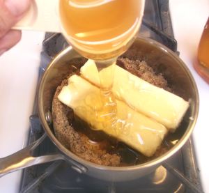 Sticky Toffee Cake - Fine Cooking 060