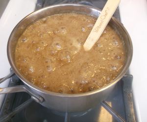 Sticky Toffee Cake - Fine Cooking 063