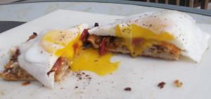 Chorizo Egg Pizza 032